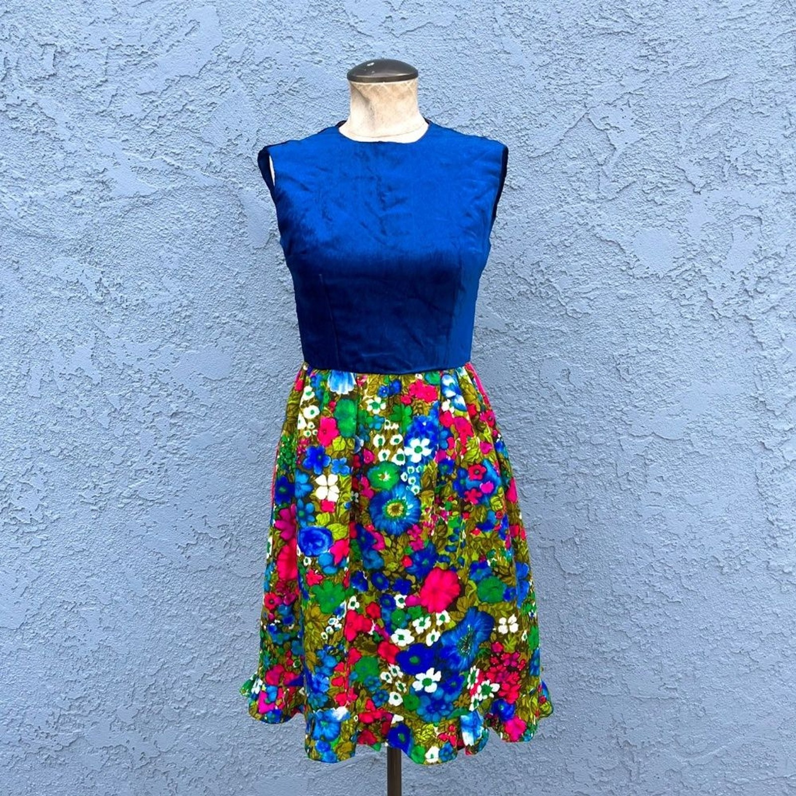 1970s Mod Dress Petite XS Floral Flower power Hippie groovy mini