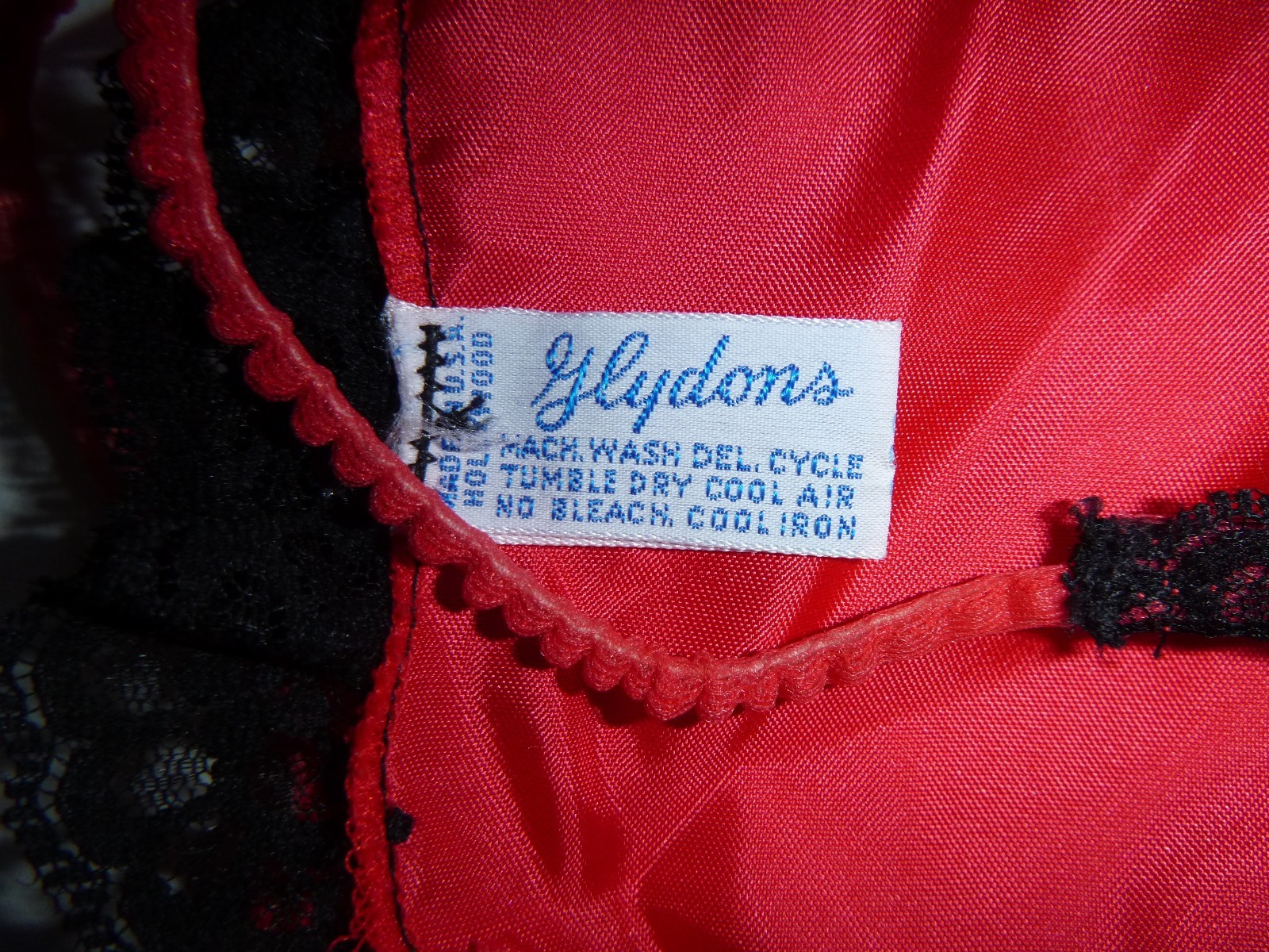 Vtg 70s Glydons Heart Shaped G String Thong Red Nylon Black Lace USA