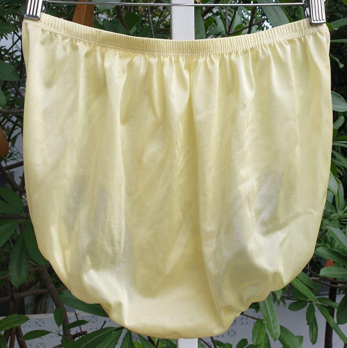 Vintage Silky Nylon Panty Sissy Yellow Granny Sheer Brief Size 10-11 Hip 48-52″