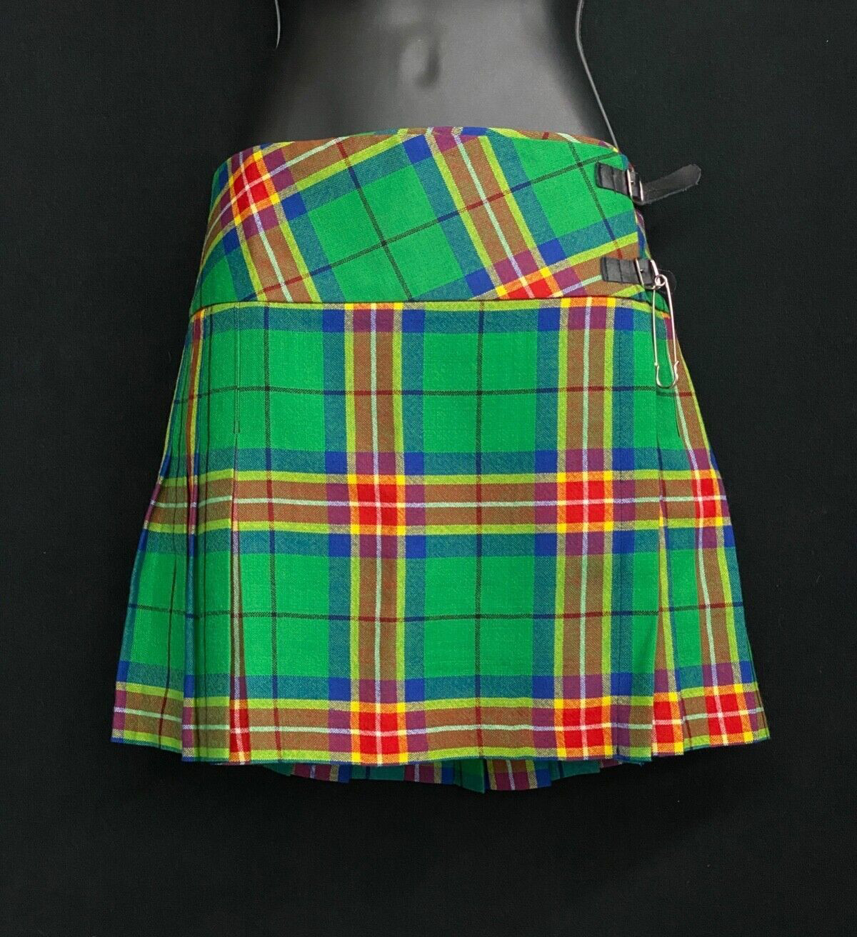 Vintage Y2K 2000s Scottish green plaid mini skirt low rise wool leather pin kilt