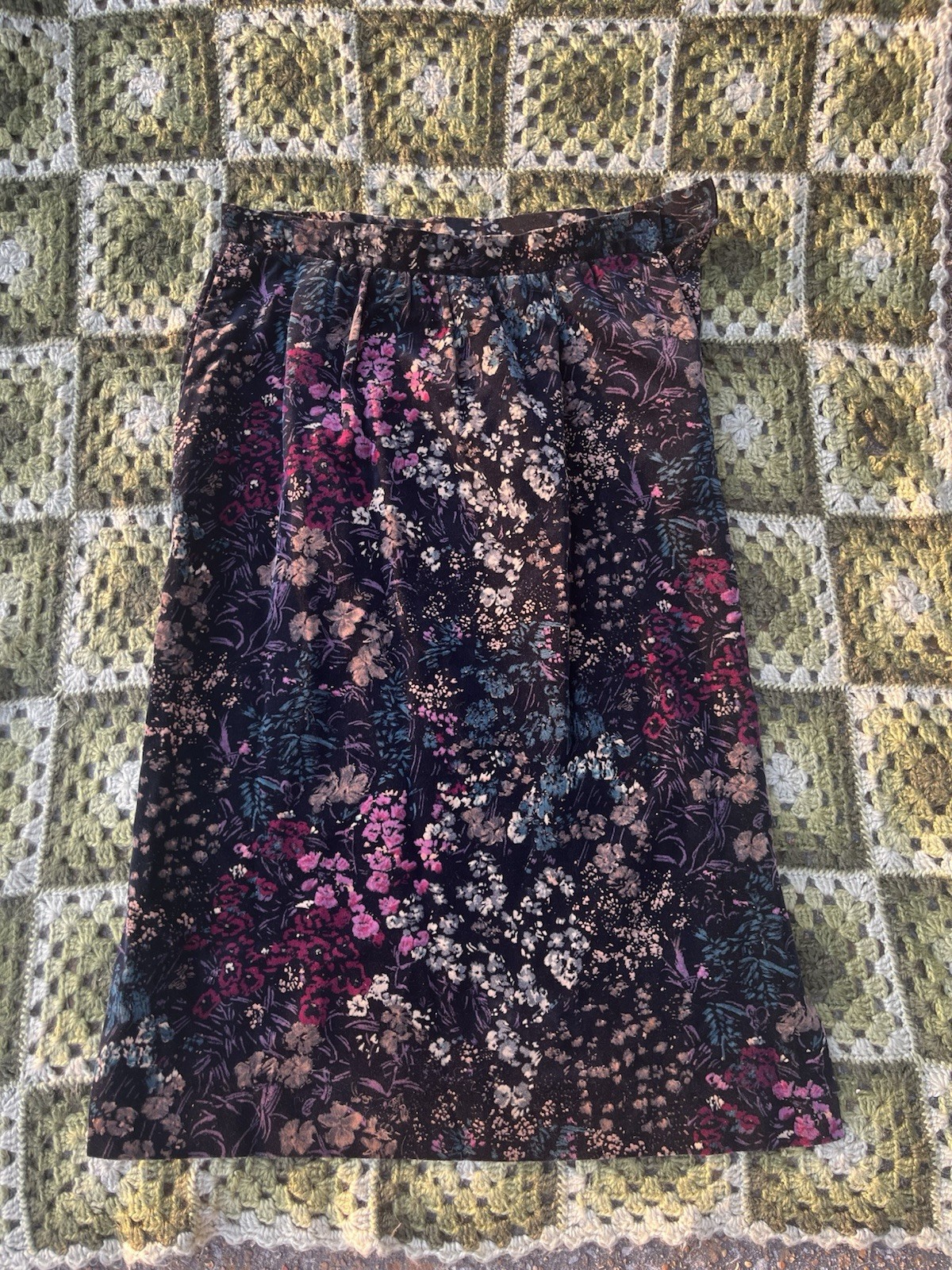 Vintage 1990s Jo Hardin Velvet Skirt Vest Set Size 10