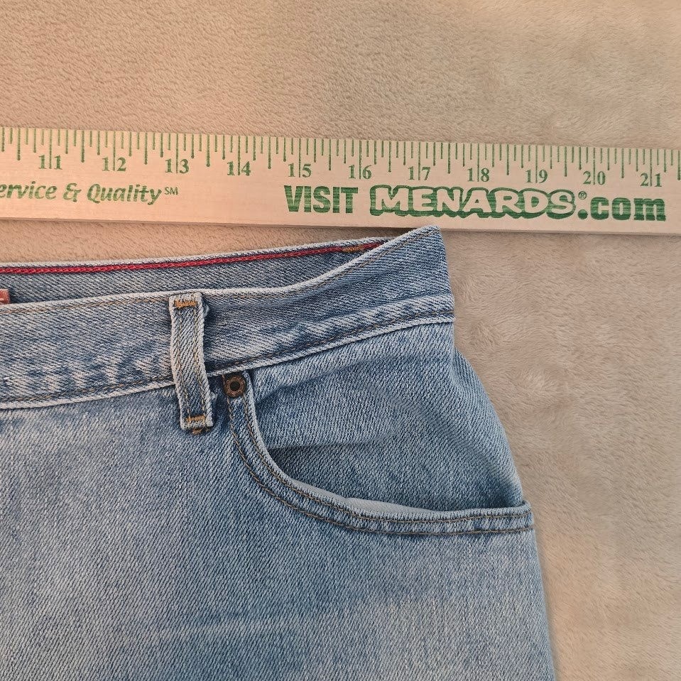 Vintage 90’s Levis 550 Relaxed Tapered Light Wash Jeans Womens 16 Short 1257