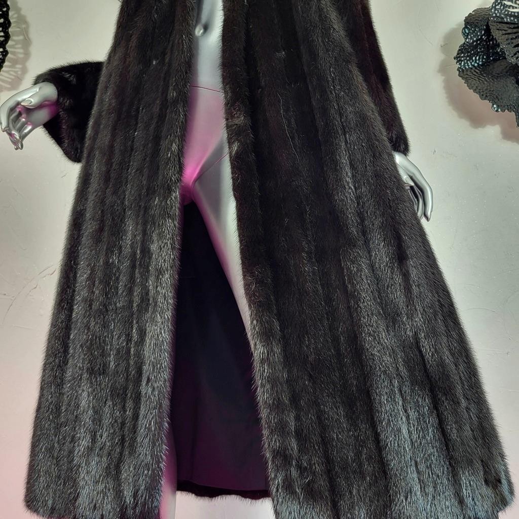 PARISIAN FURS~M/L~STUNNING VINTAGE BLACK GENUINE REAL FULL LENGTH MINK FUR COAT