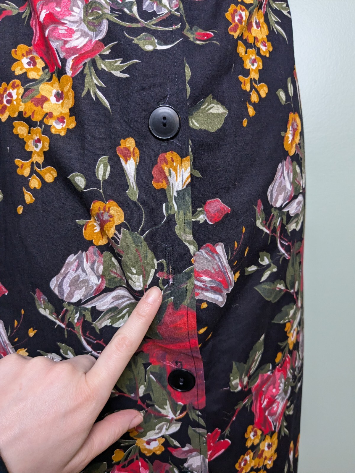 Vintage 80s Does 50s Rose Print Cotton Wiggle Dress Hepburn Button Down Back