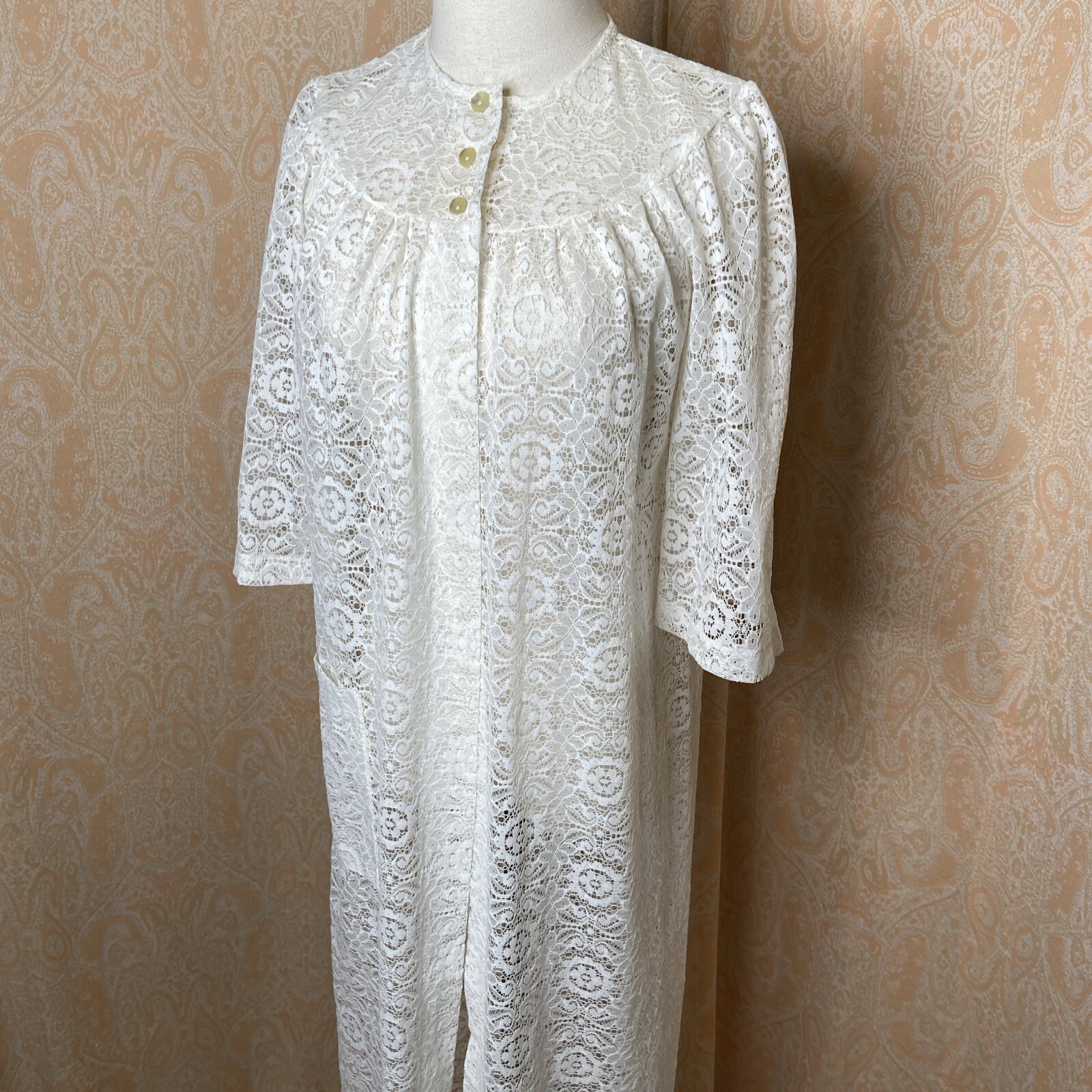 Vintage Action Scene By Rose Marie Reid White Lace House Dress Cover Up