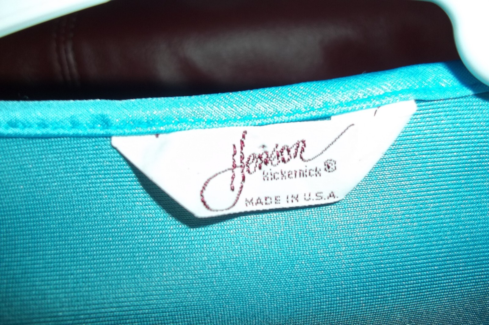 Henson Kickernick Nylon Robe with Pocket – Size Large – USA – Turquoise Blue