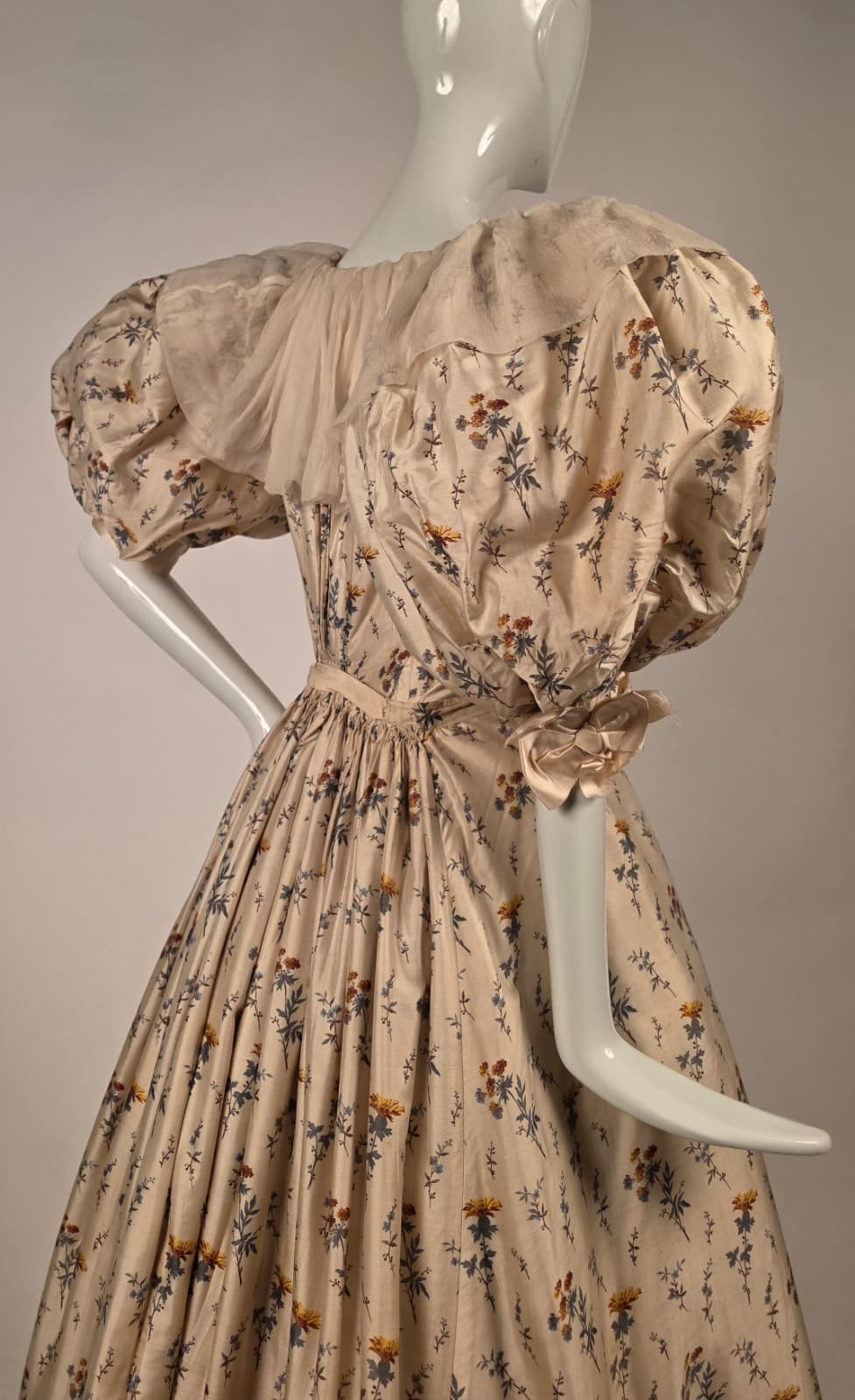 VICTORIAN FLORAL SILK BALL GOWN DRESS W BALLOON PUFF SLEEVES + SILK CHIFFON & ID