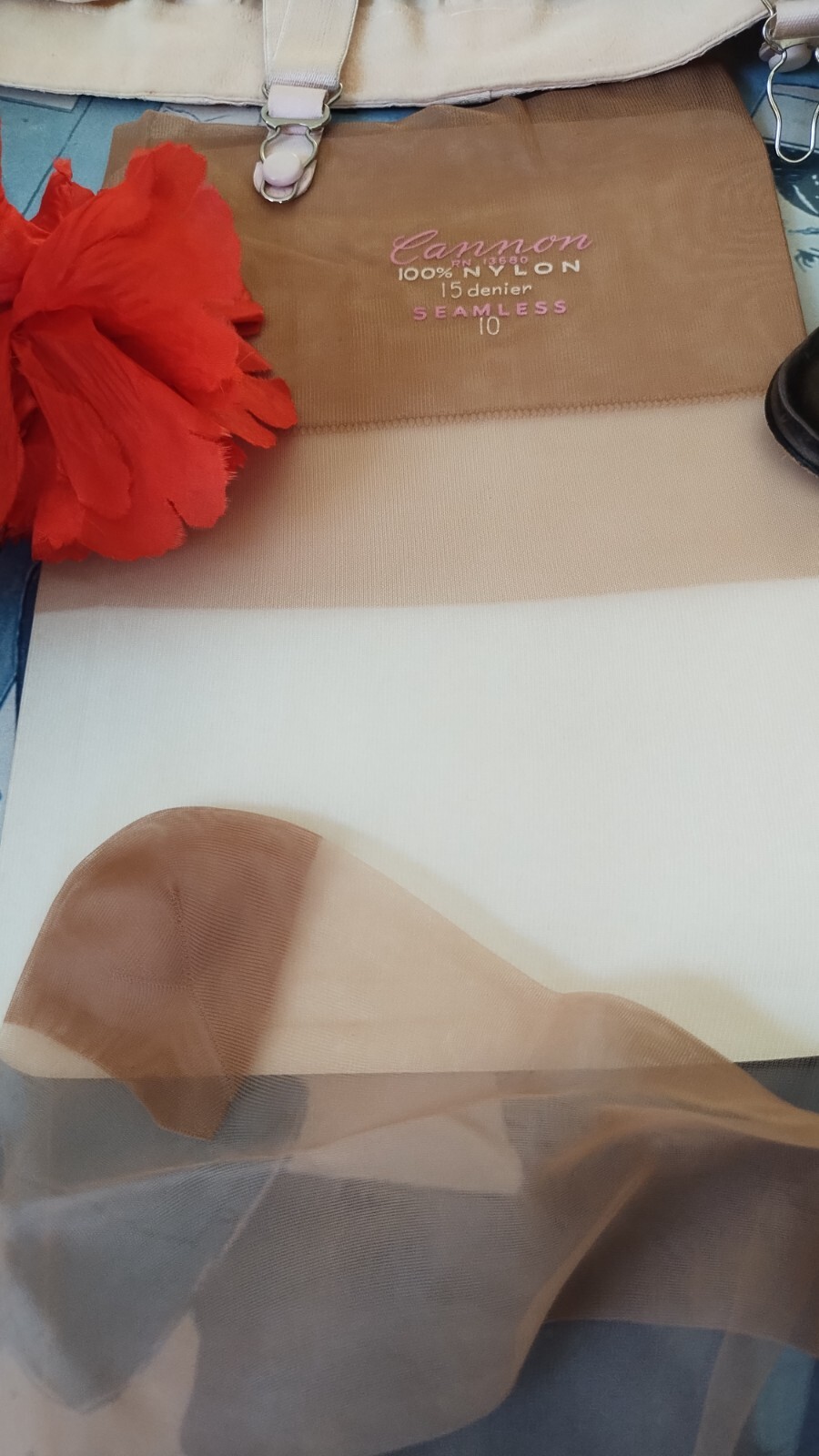 CANON vintage stockings – 15 Den Flat Knit seamless nylon – size 10M 33″
