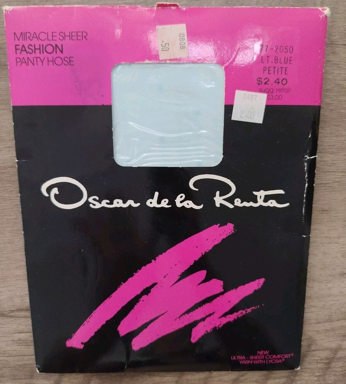 Oscar de la Renta Pantyhose Miracle Sheer Lt Blue Petite Nylon Hose
