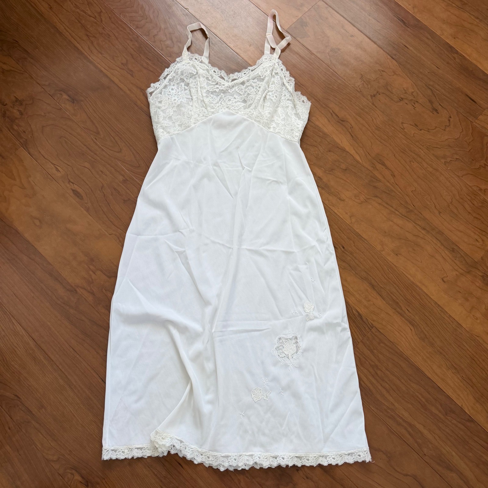 Vintage Charmode Cut Out Lace Floral Sheer Bridal Nightgown White Dress Slip 34