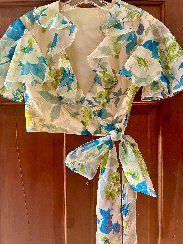Vintage 1970s Two-Piece Halter Formal size 7-9