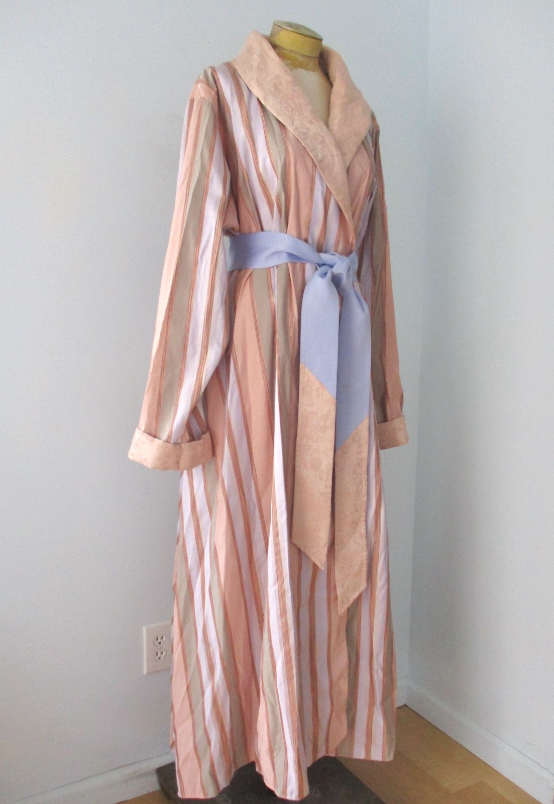 Vtg 20s style pink stripe heavy jacquard rococo long luxurious robe coat sash XL