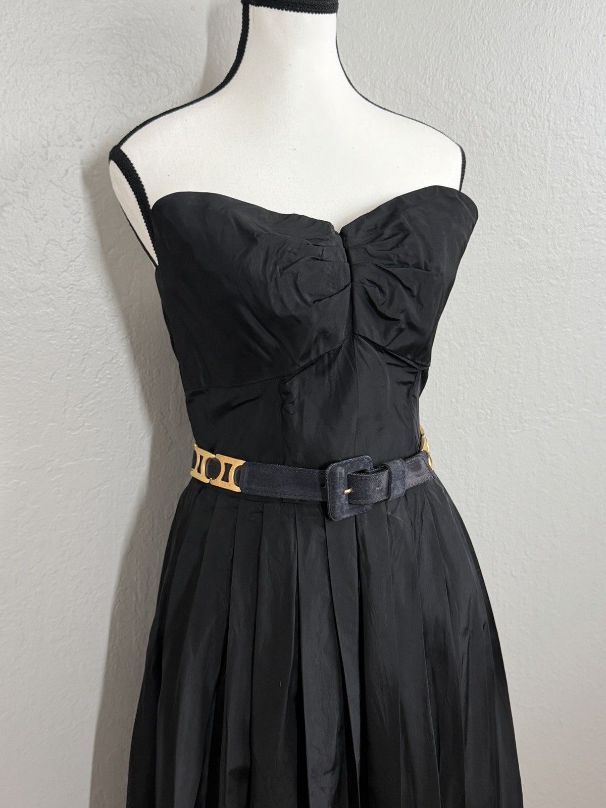 VTG 1950s Black Taffeta Strapless Cocktail Dress Talon Zip Pleated Fit Flare S