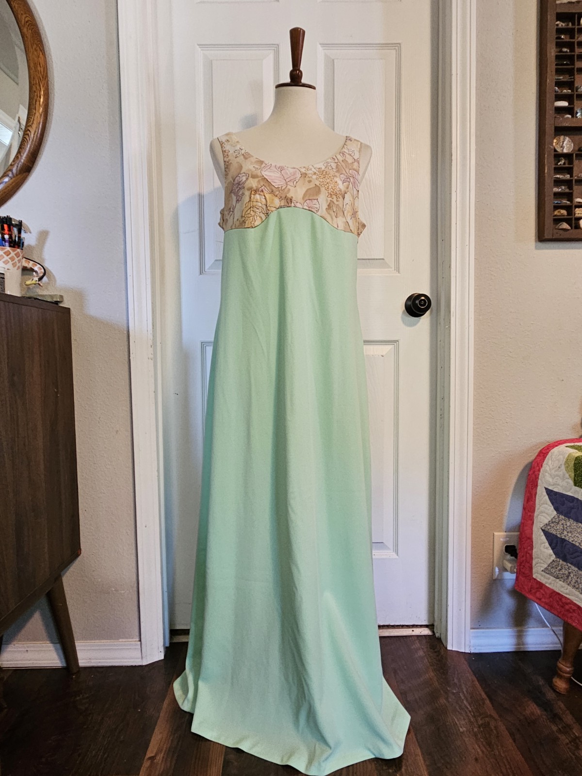Vintage 1960s Green And Tan Empire Waist Sleeveless Maxi Dress Size 8/10 Medium