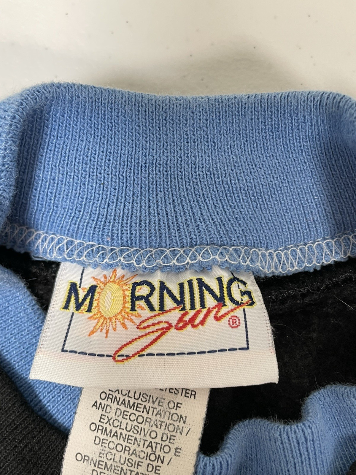 Vintage Morning Sun Sweatshirt XL Grandmacore 90s Snowflakes Winter Black USA