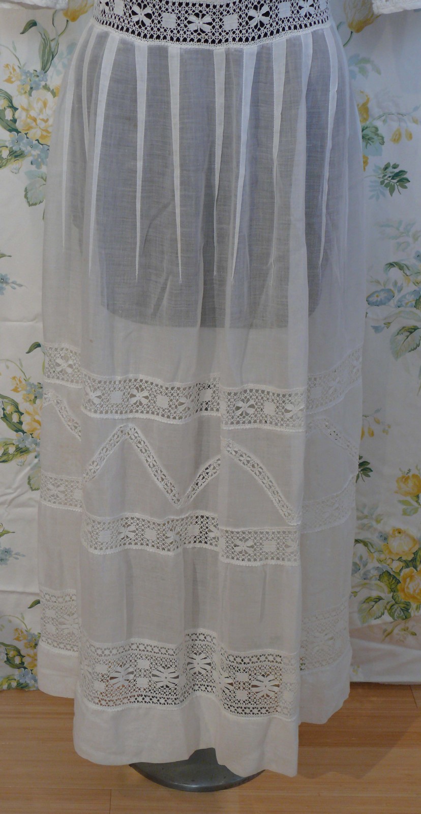 1910-15 Gibson Girl White Long Cool Cotton Lawn Dress w. Lace Grad / Wedding M