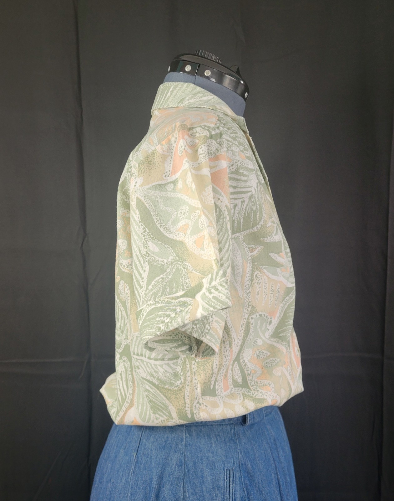 Vintage Alfred Dunner Sage Green/Tan/Peach Leaf Pattern Button Down Size 8