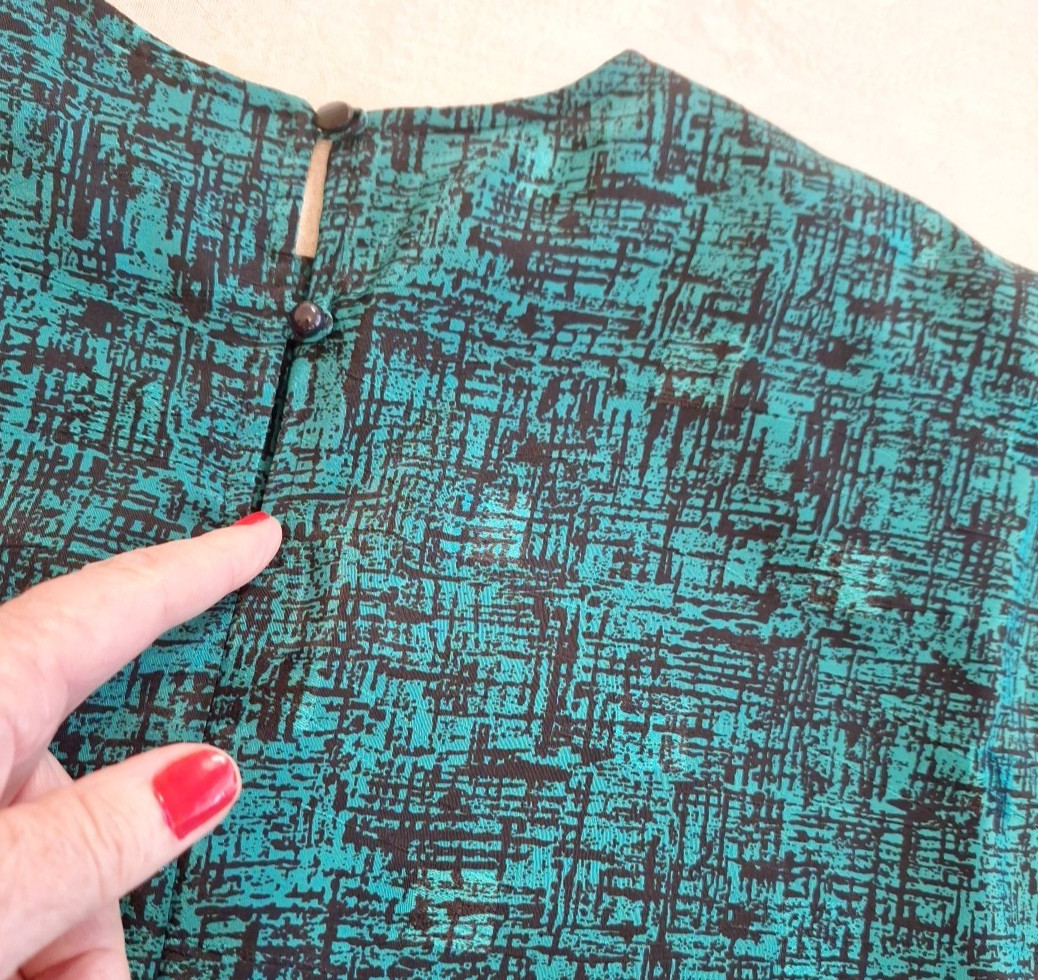 Vintage Act 1 New York Pleated Teal and Black Dress Size3/4, Shoulder pads