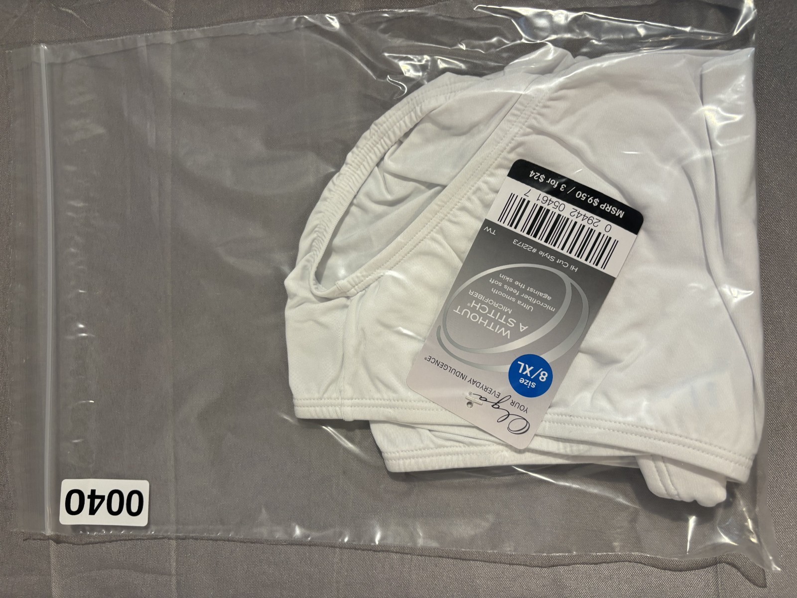 OLGA vintage NWT WHITE Without a Stitch microfiber Brief size 8/XL