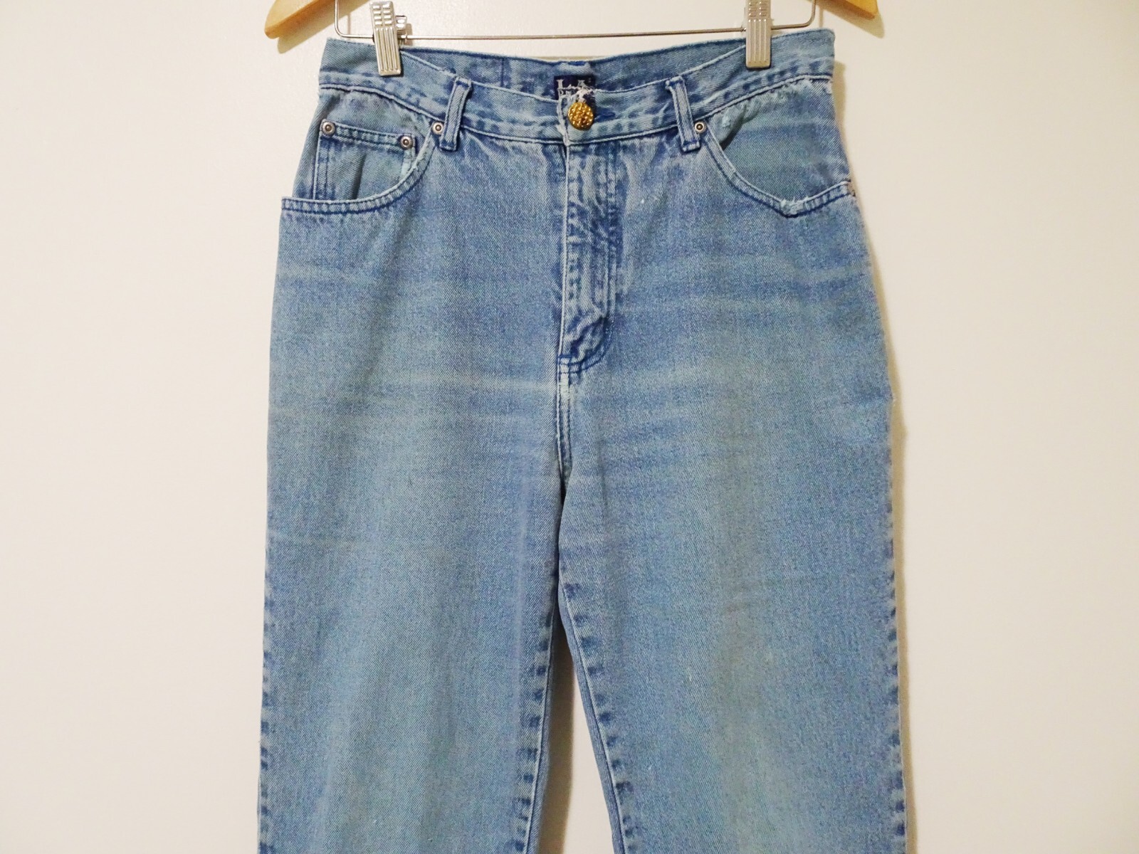 30×28.5 Vtg 90s Women’s L.A. Blues Mom Jeans High Waist Tapered Distressed Jeans