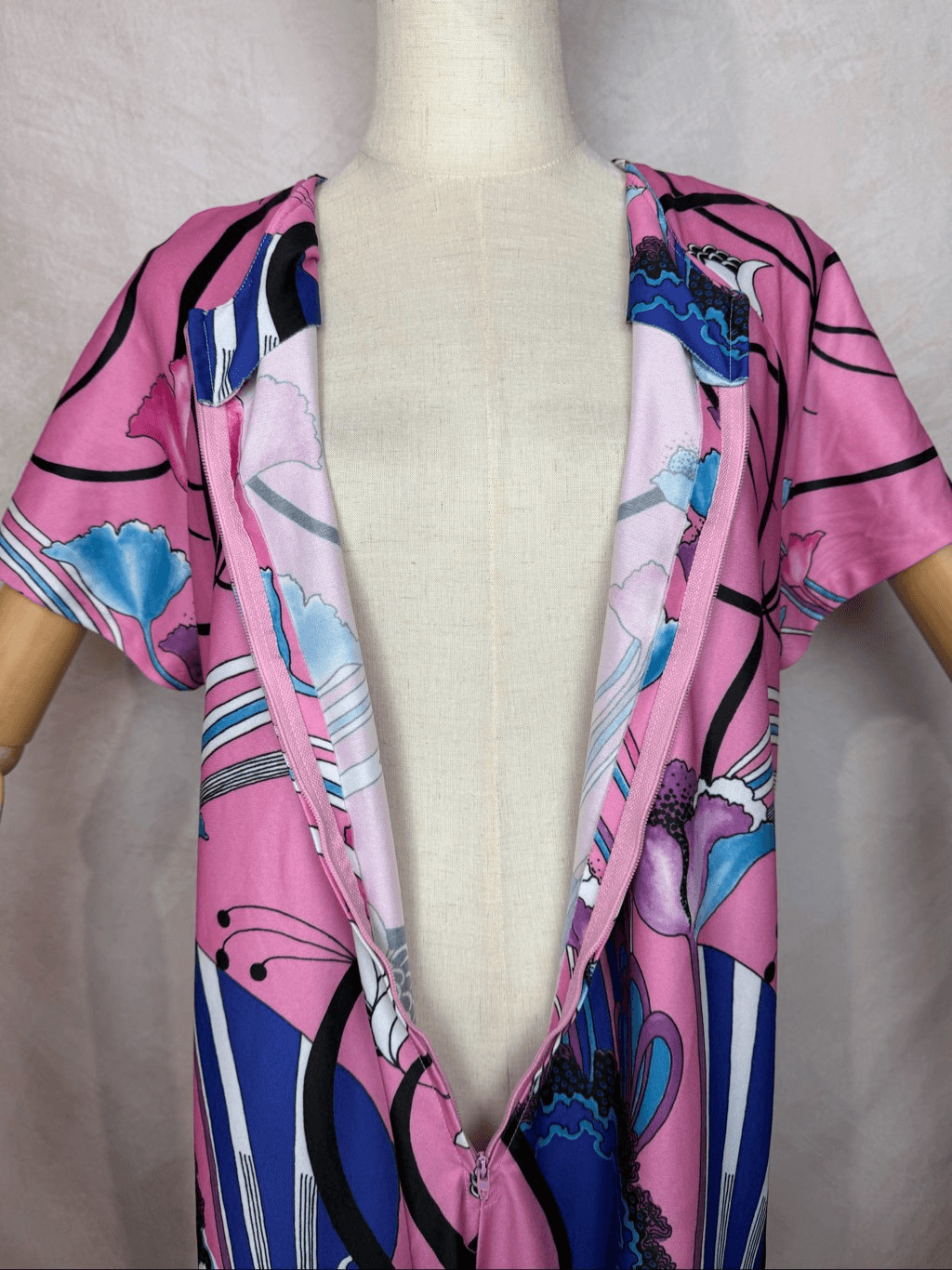 Vintage 90s does 70s Plus Size Caftan Groovy L XL Floral Psychedelic MCM READ