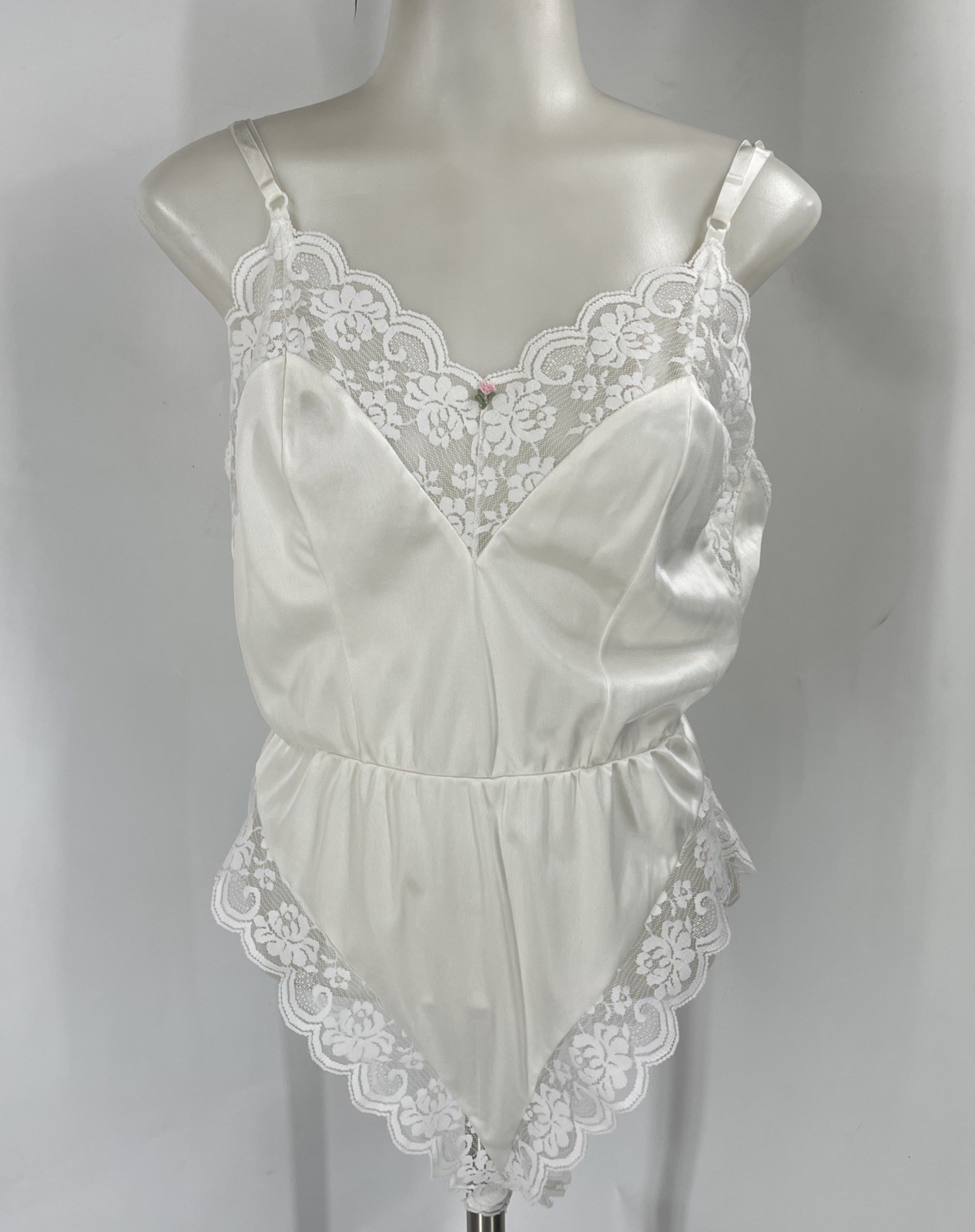VTG JCPenney Fantasia White satin lace teddy bodysuit Pin Up Burlesque Size 36