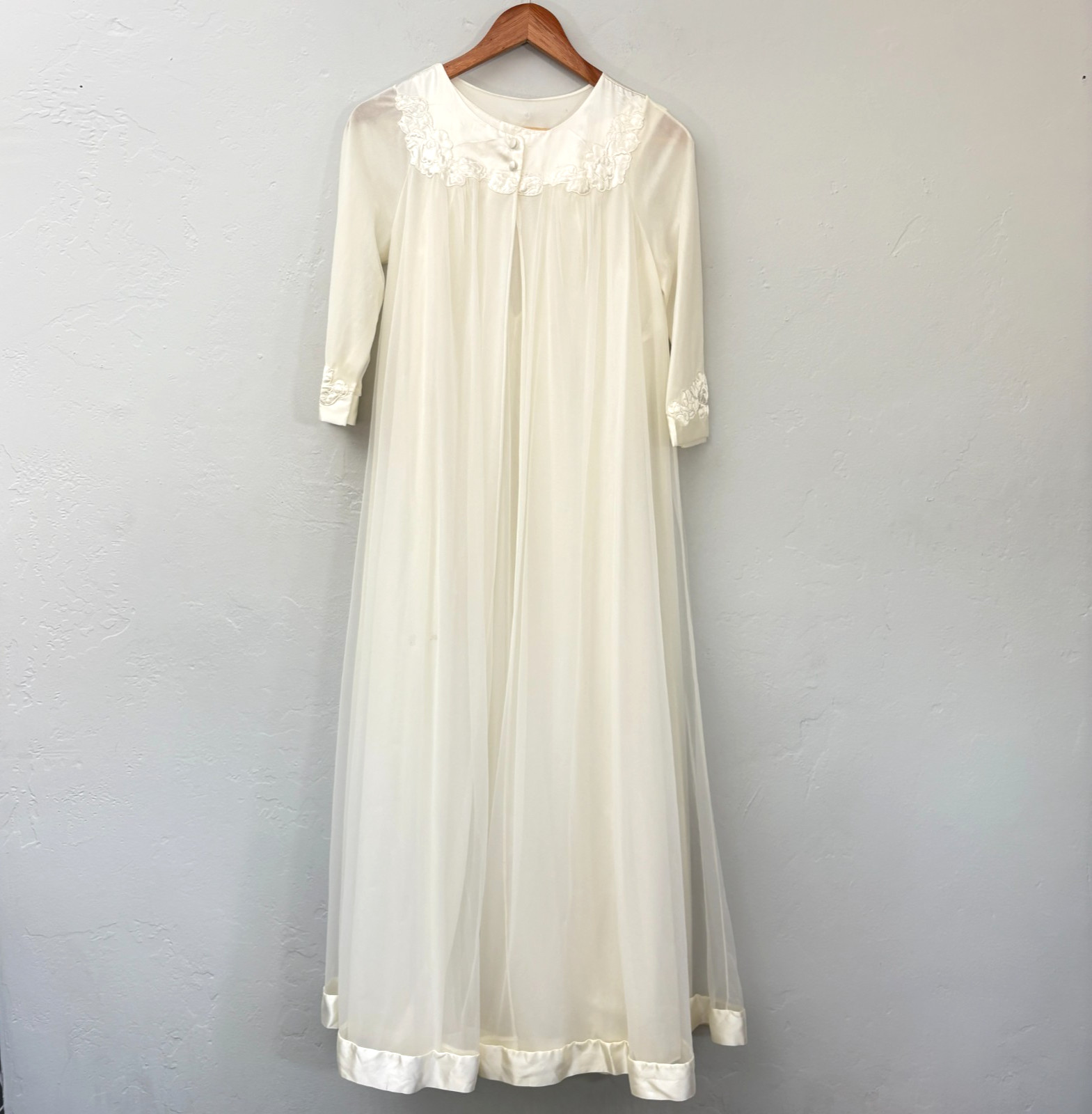 Gossard Artemis Robe Nightgown Set Women Size Petite White Vintage FLAWS