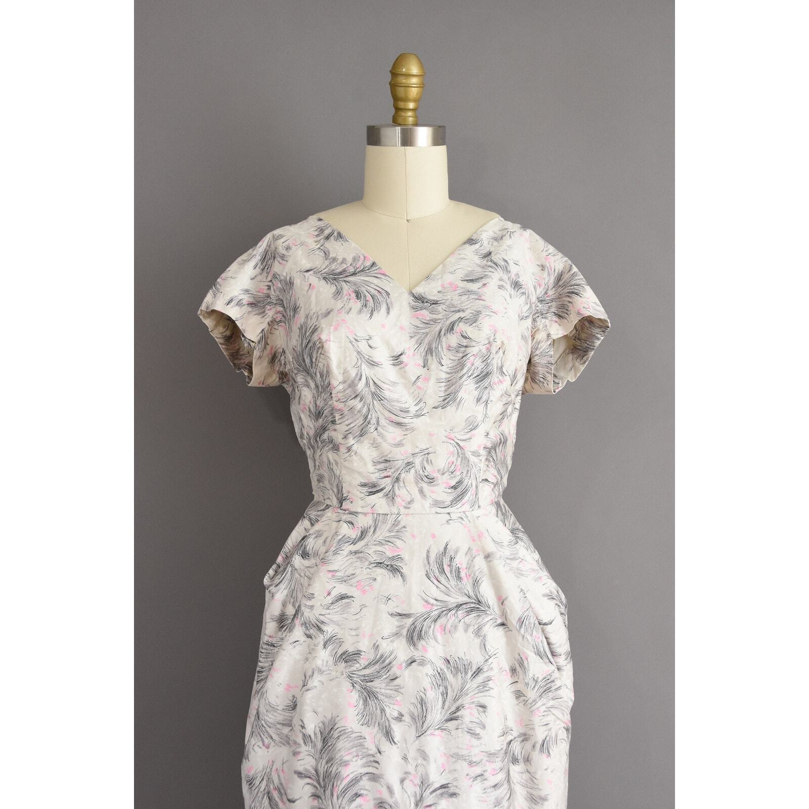 vintage 1950s 50s dress Polished Cotton Cocktail Party Wiggle Dress XS Small