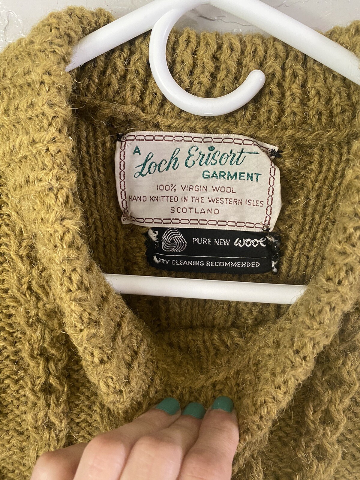 VINTAGE A Loch Erisort Garment 100% Pure New Virgin Wool Cable Knit Sweater L