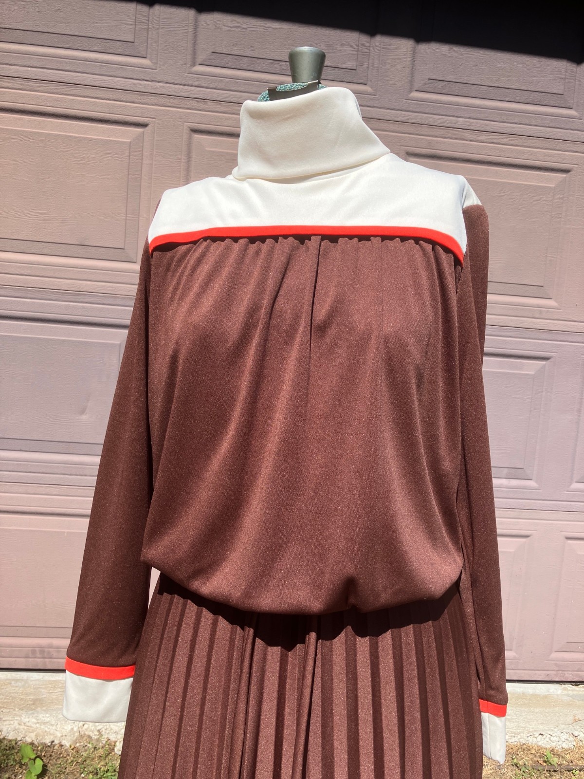 Sunshine Alley dress polyester VTG sz 12 pleated brown ILGWU machine wash dry