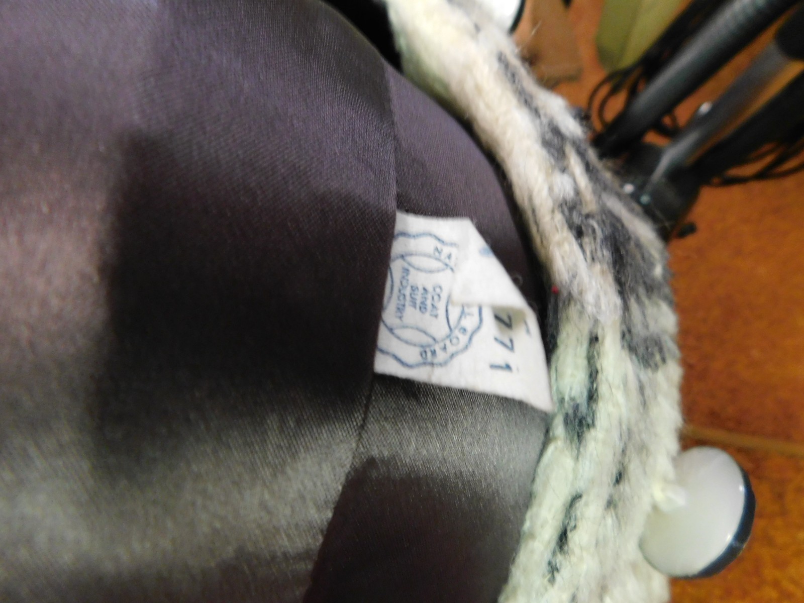Vintage Mar Del By Rice Cream Gray Plaid Coat 43″ Bust