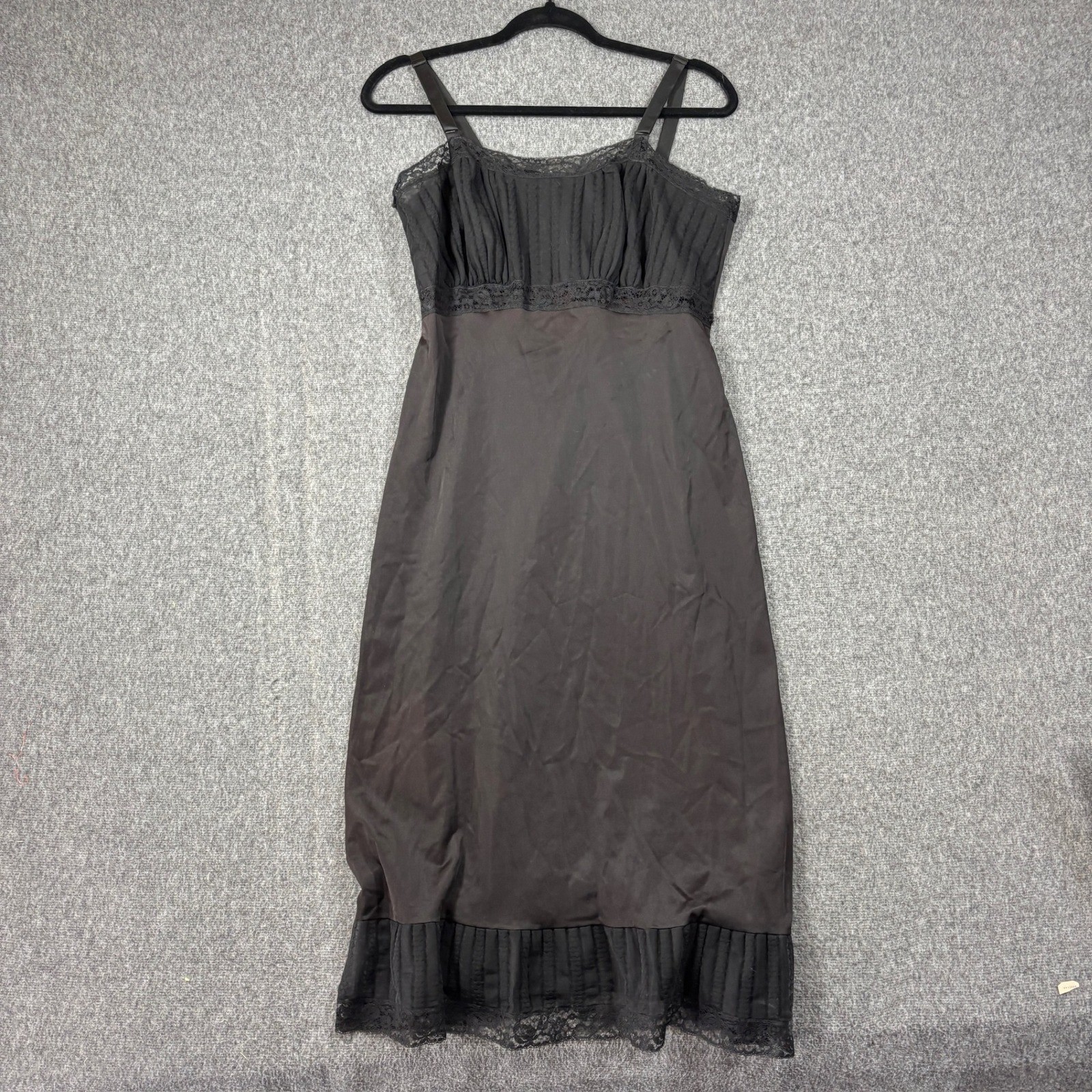 Vintage Corsage Black Nylon Tricot Full Slip Lace Trim Pleated Bodice Size 36