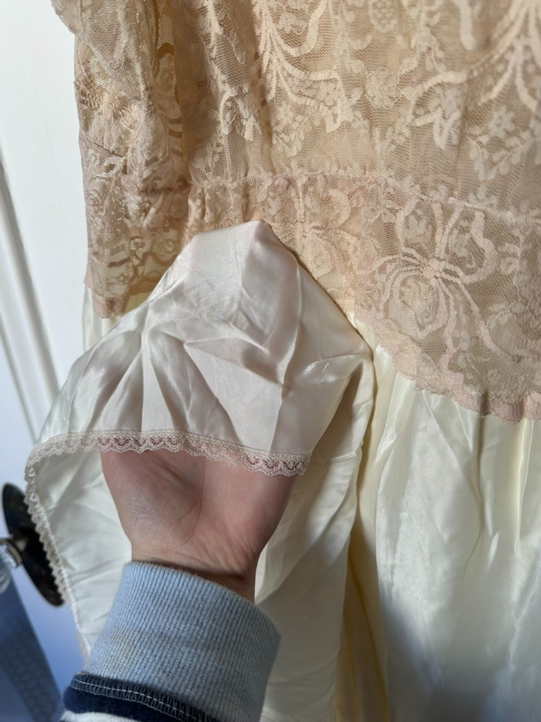 VINTAGE 1950s Joseph Magnin Creme Lace Lingerie Slip Dress (Silk and Lace)