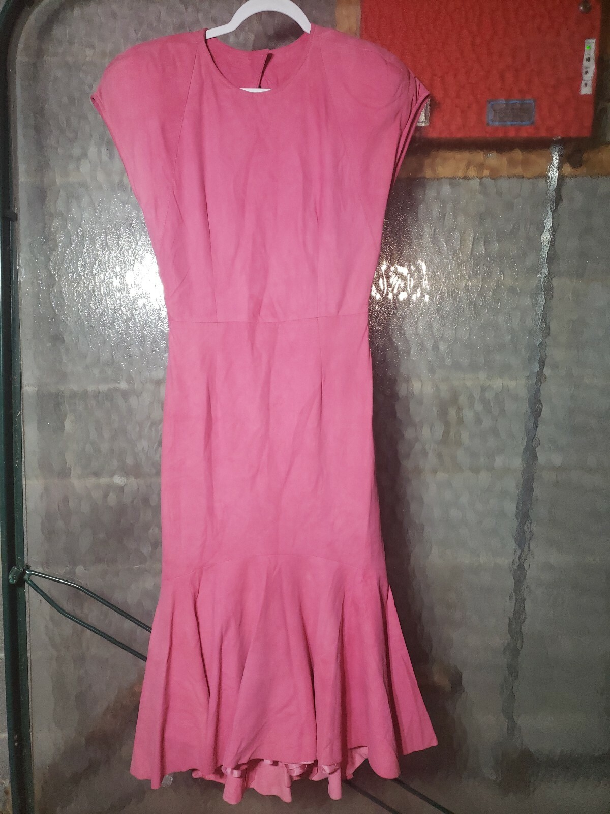 Vintage 1980s Designer VAKKO long Gorgeous PINK suede Shoulder Pad Dress Size 10