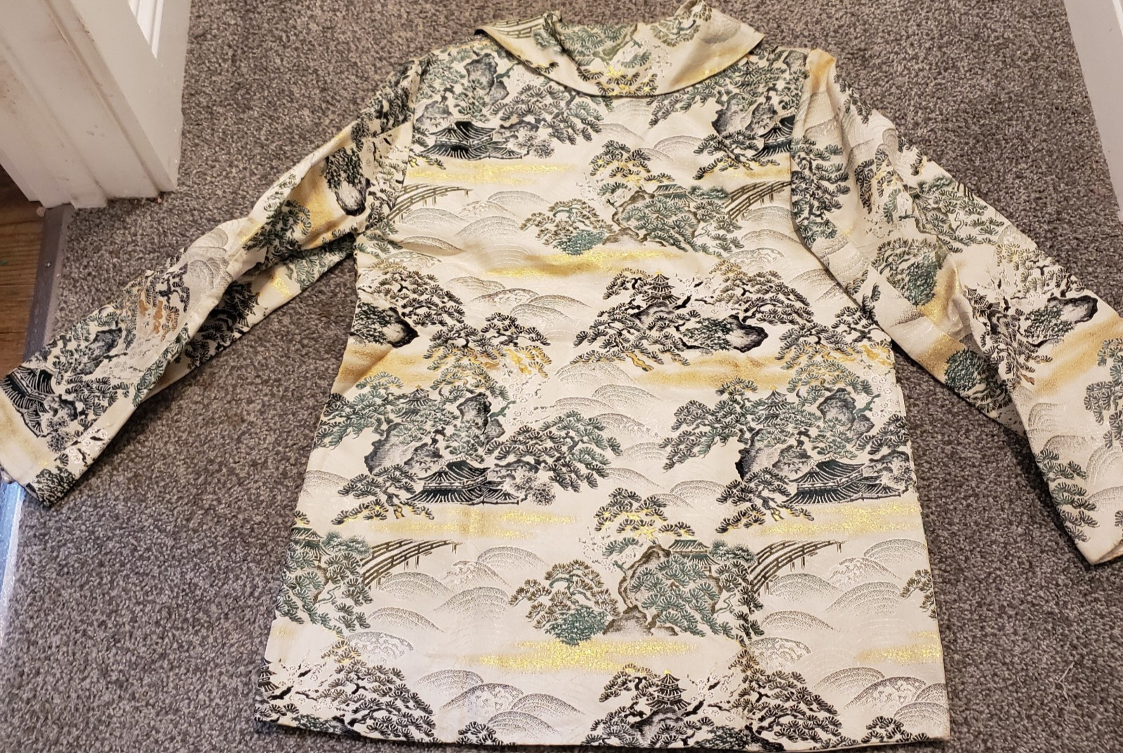 Asian Style Short Jacket Mid Century Modern Brocade READ 38×28 in