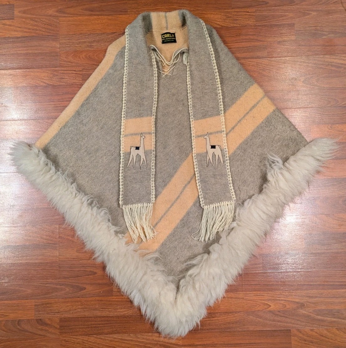 Vintage Peruvian 100% Alpaca Wool Poncho Cape Llama Fur Trim Handmade Boho