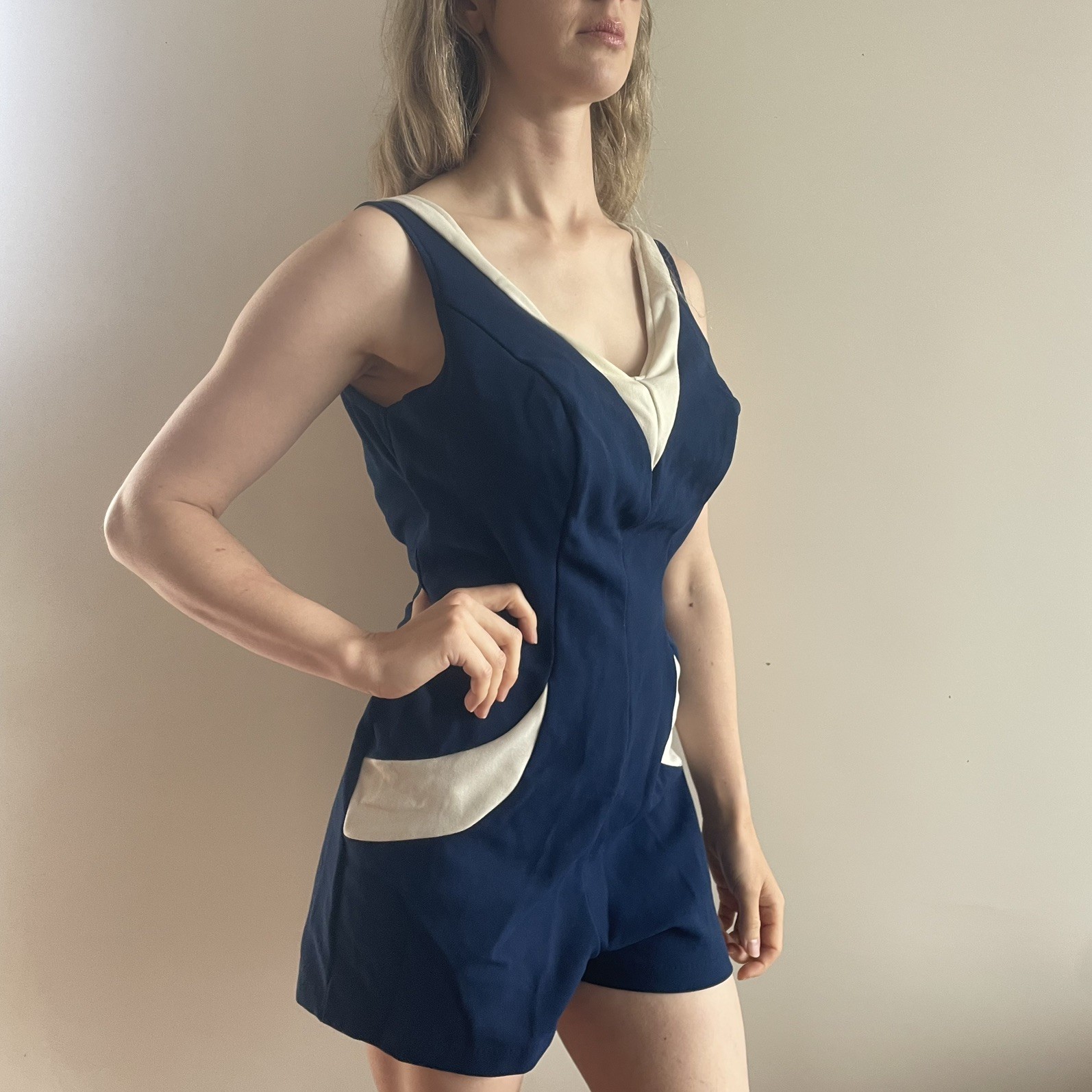 Vintage 50s swimsuit Size L Fair Nylon boy leg pin-up navy blue