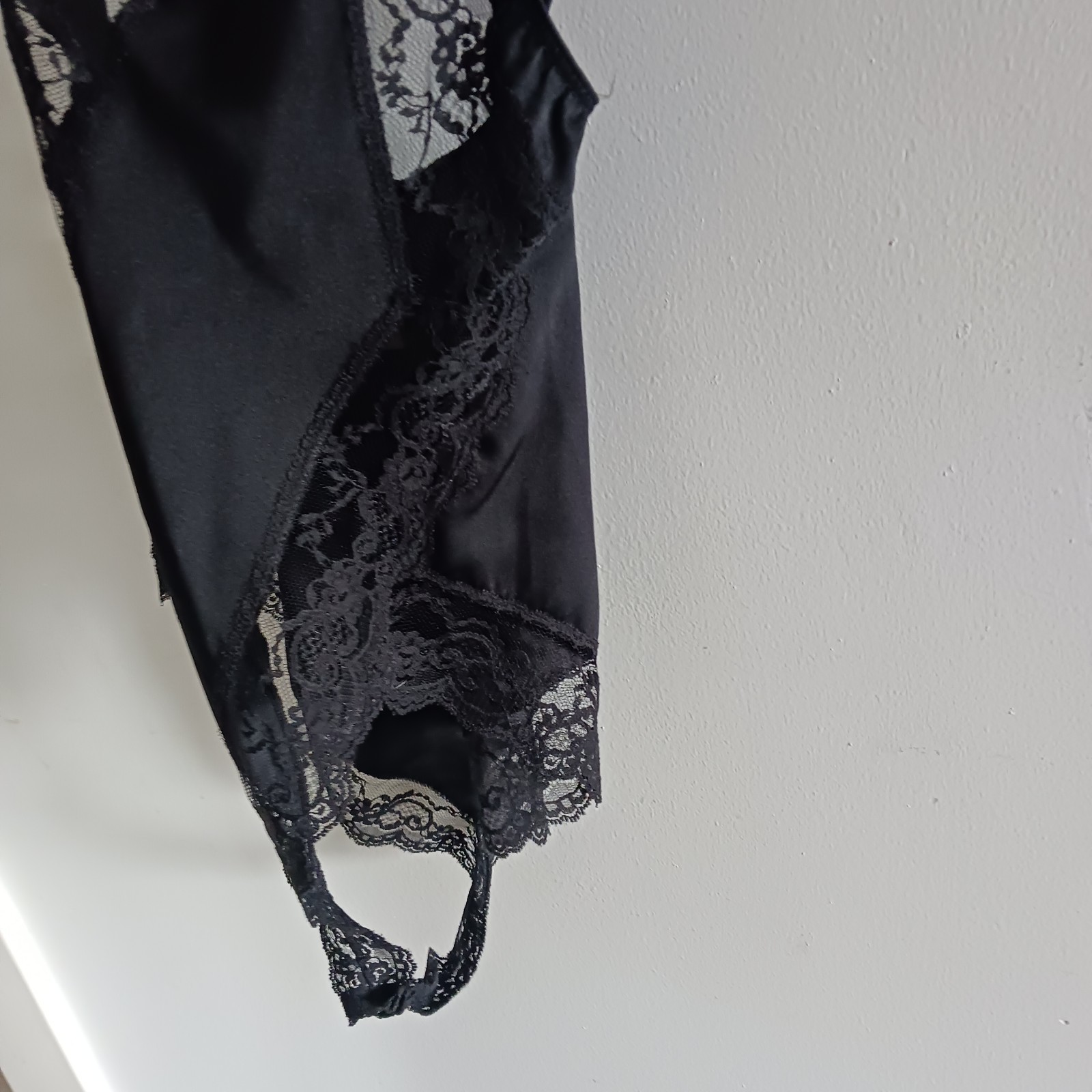 VTG Ms. Leslee Lingerie Black Satin Nylon & Lace Teddy Romper Playsuit Medium