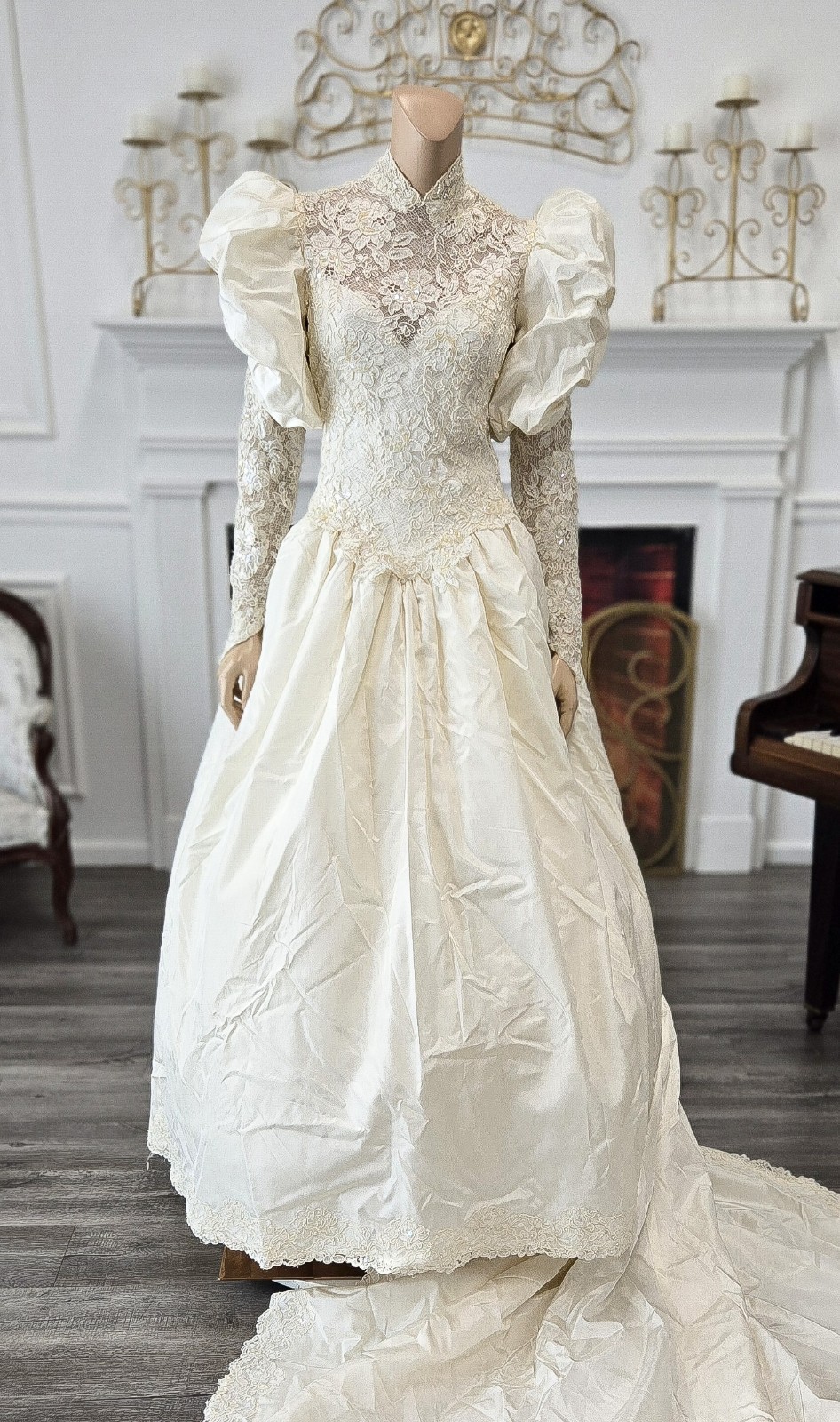 Demetrios Vintage 80s Ivory Alencon Lace Taffeta Long Sleeve Wedding Dress sz 10