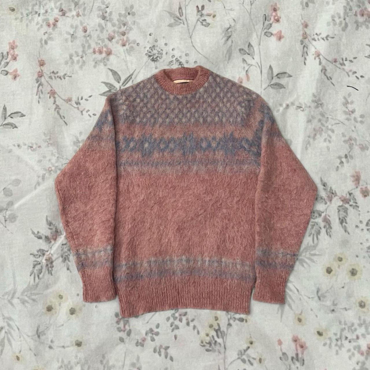 Vintage Samband of Iceland Sweater 100% Wool Knit Lopapeysa Landaus Pink Fuzzy