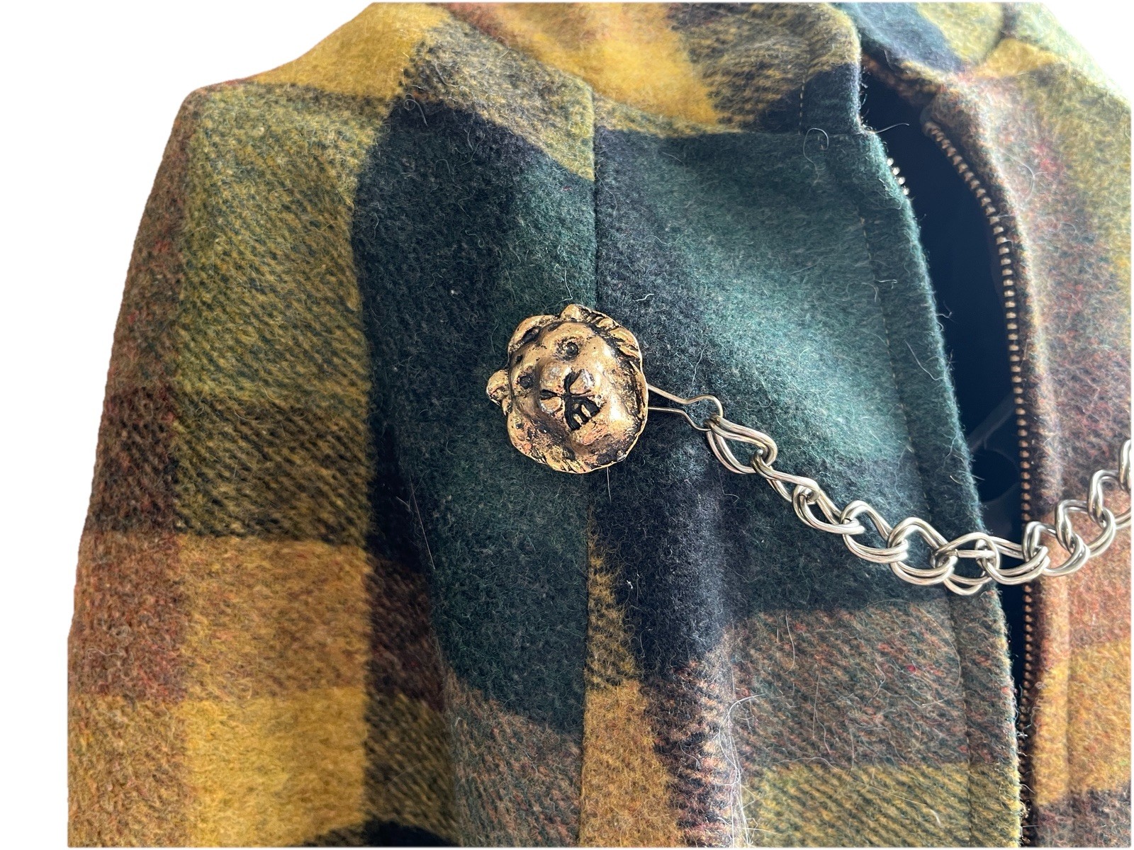Queen of The Capes Country Place Scottish Tartan Wool Cape Poncho Plaid Lion