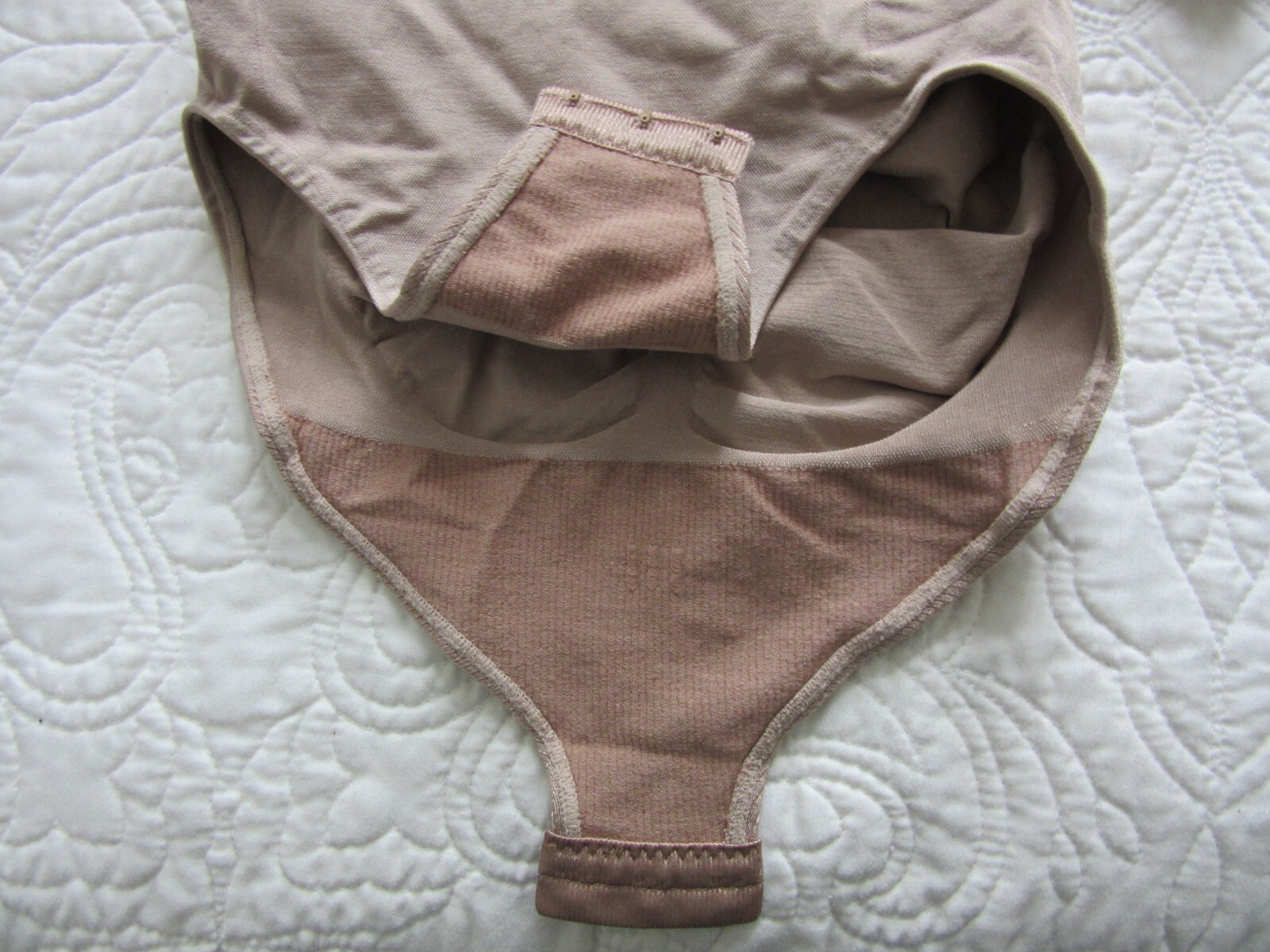 Womens Shape FX Shaping Bodysuit Control Enhance Support Size L Style L0272 NWT
