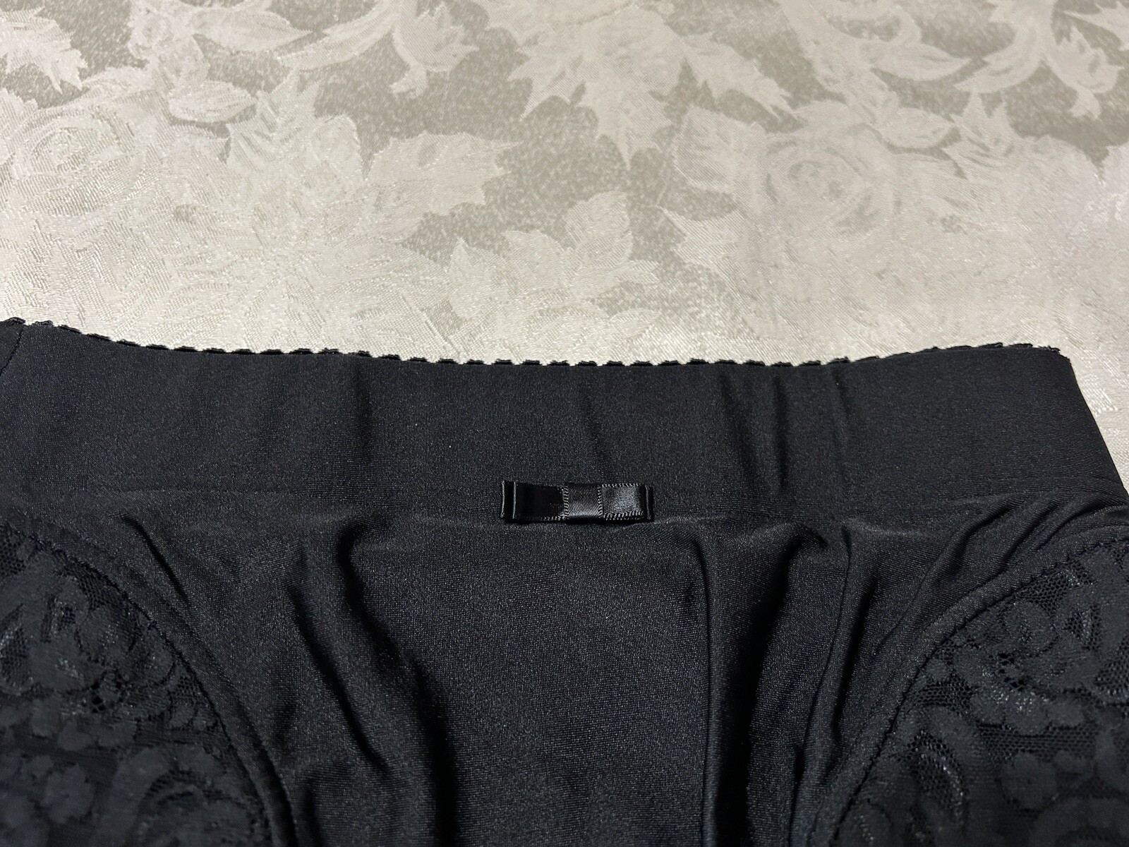 Vtg 90’s VICTORIA’S SECRET 570777 Moderate Control Shaping L Black Panties