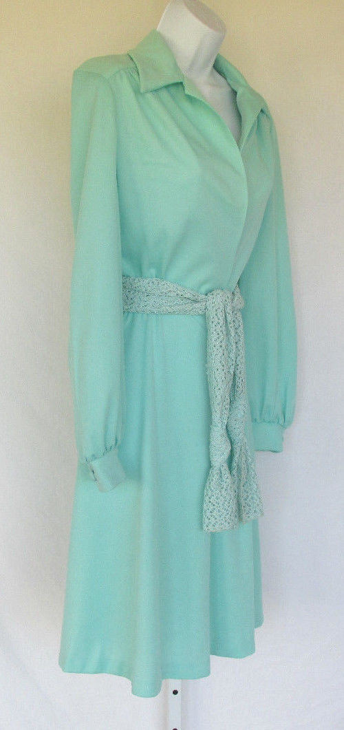 VINTAGE 1960s 70s MOD DOMINO FASHIONS DRESS SEAFOAM POLY CROCHETED BELT