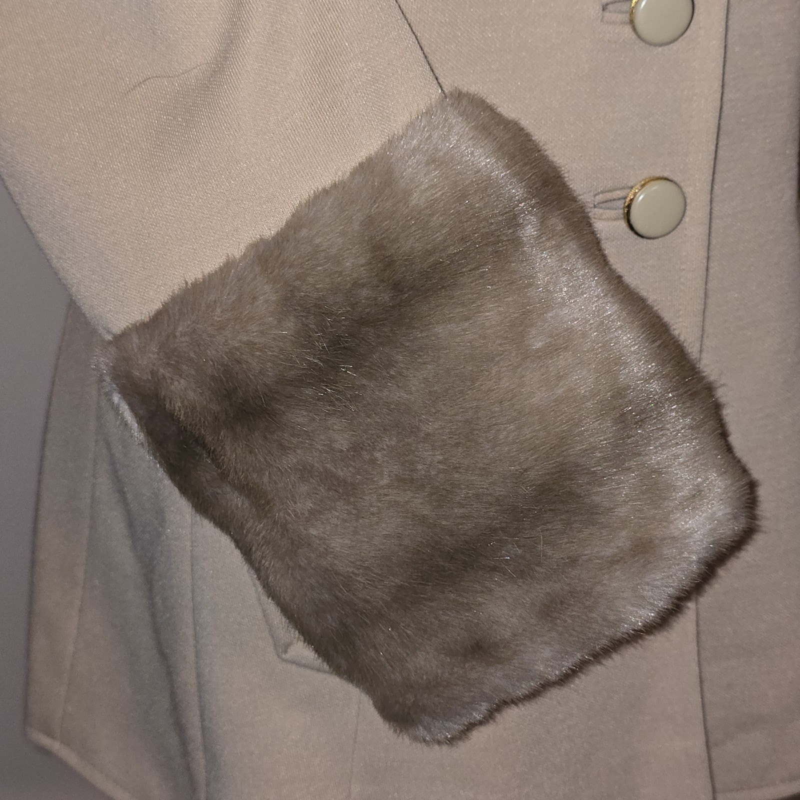 VTG 1960s Lilli Ann Tan Penny Lane 27″ Mid Coat Brown Faux Fur Trim Cuffs L 16