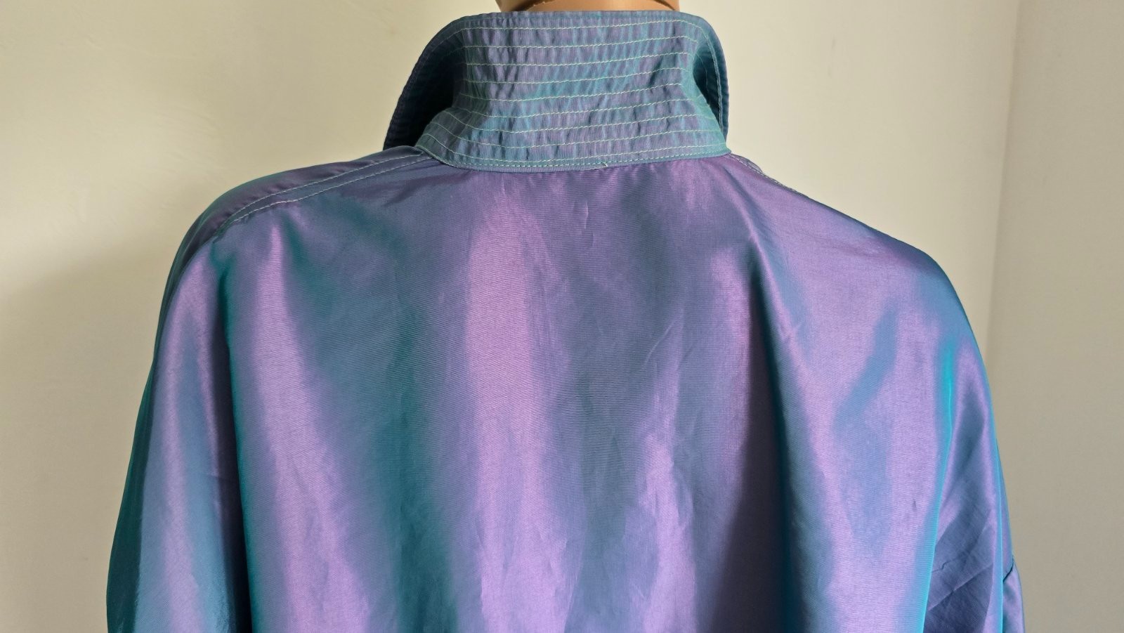 Vintage 70s Nylon Women Oversized Chameleon Cape Size 2 (M-L-XL-2XL)Made ITALY