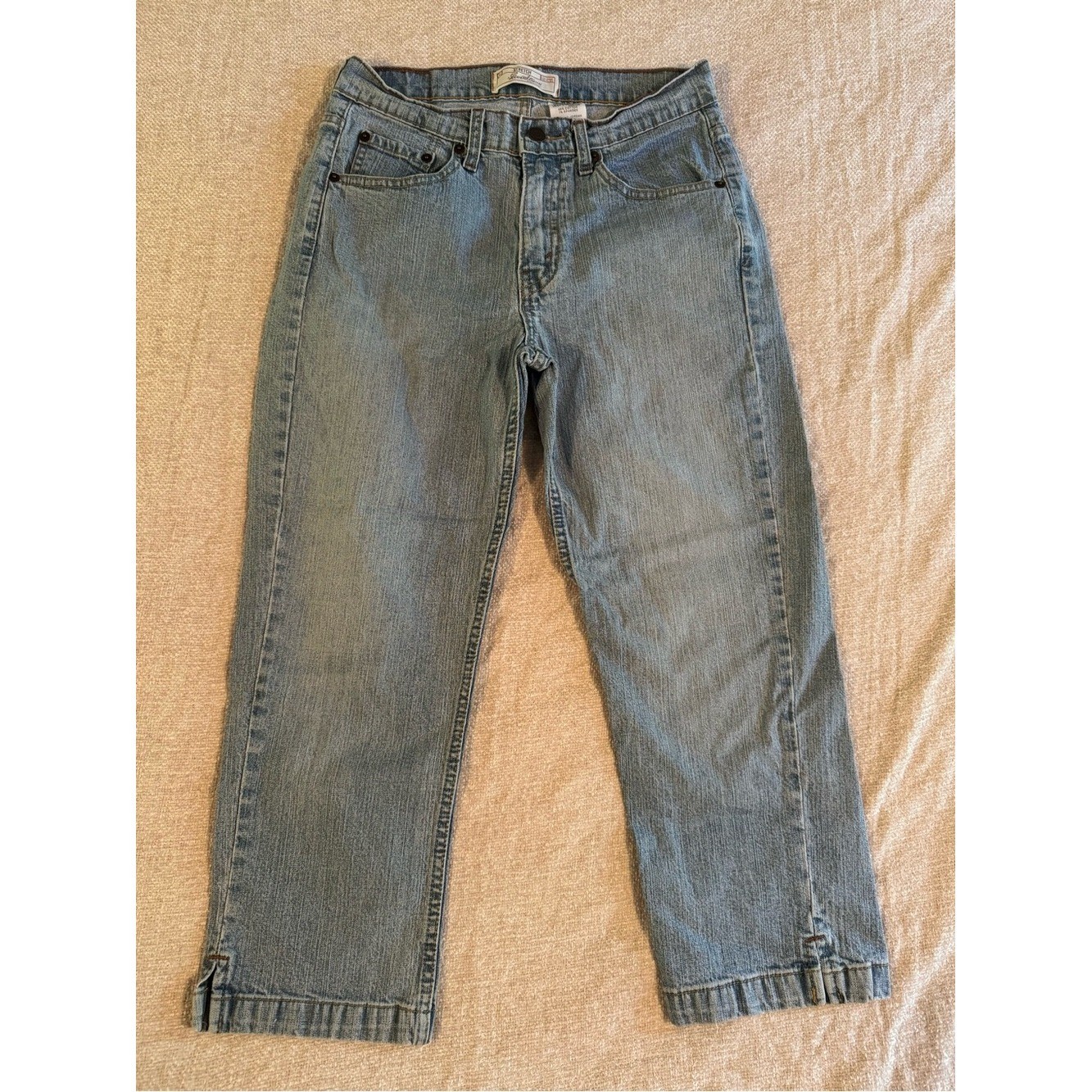 Vintage Levi’s Signature Straight Leg Denim Capri Hem Splits size 8