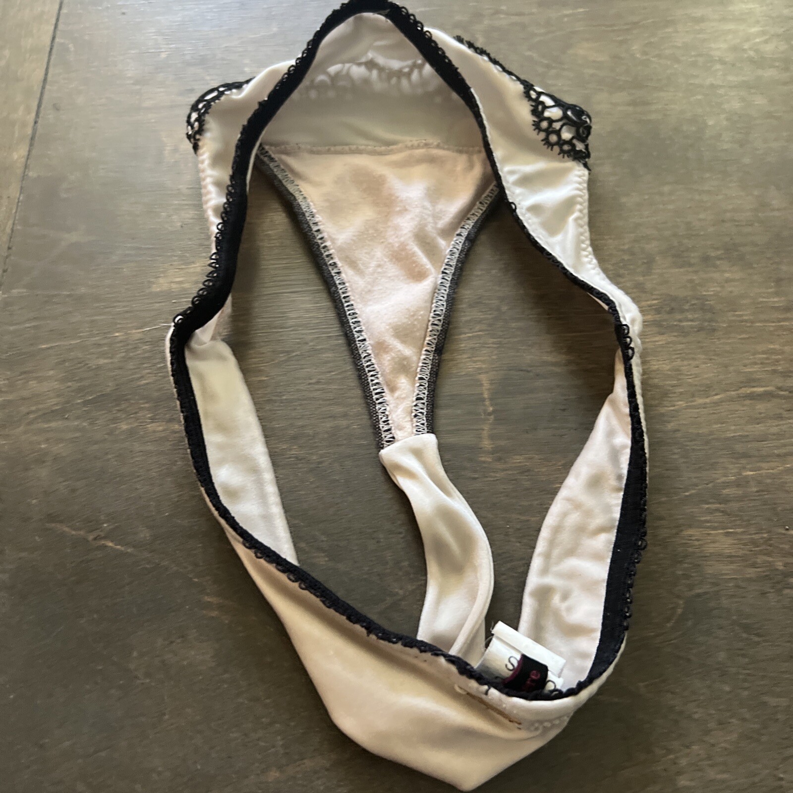 Valisere Nude Black Lace Thong Low Rise Panties Bikini Sz-small