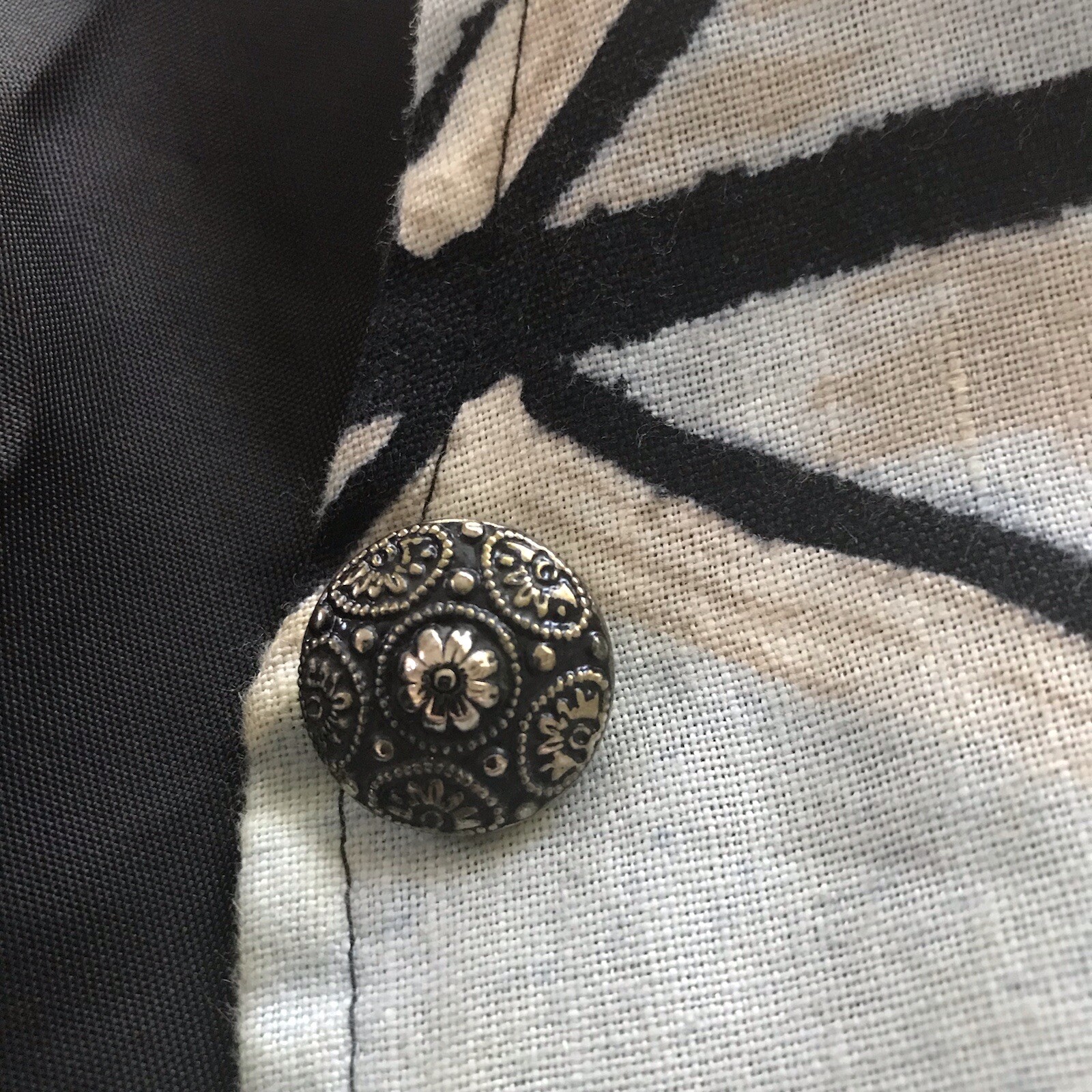 VTG Vest S Linen Western Art Deco Metal Button Rodeo Boho Fantaseas Menswear USA