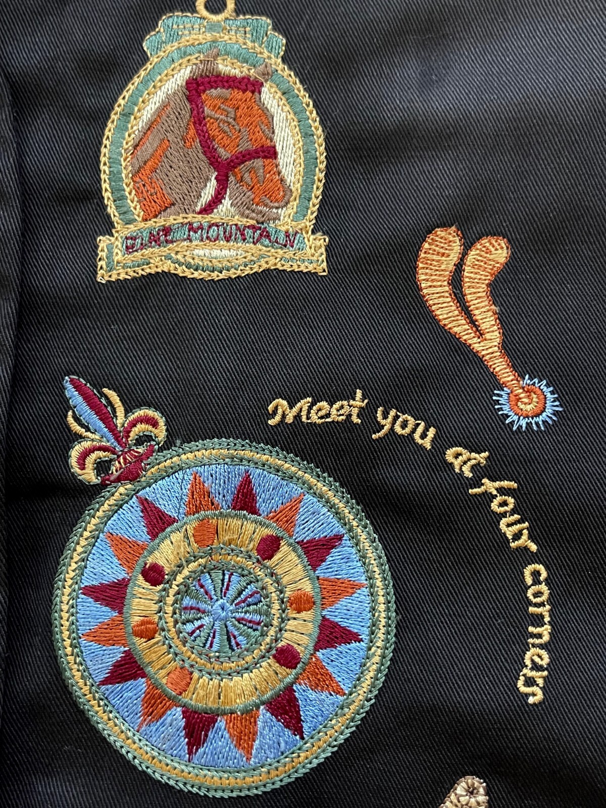 VINTAGE CAROL HORN WORKSHOP, WOMEN’S L, BLACK WESTERN HORSE THEME COTTON VEST